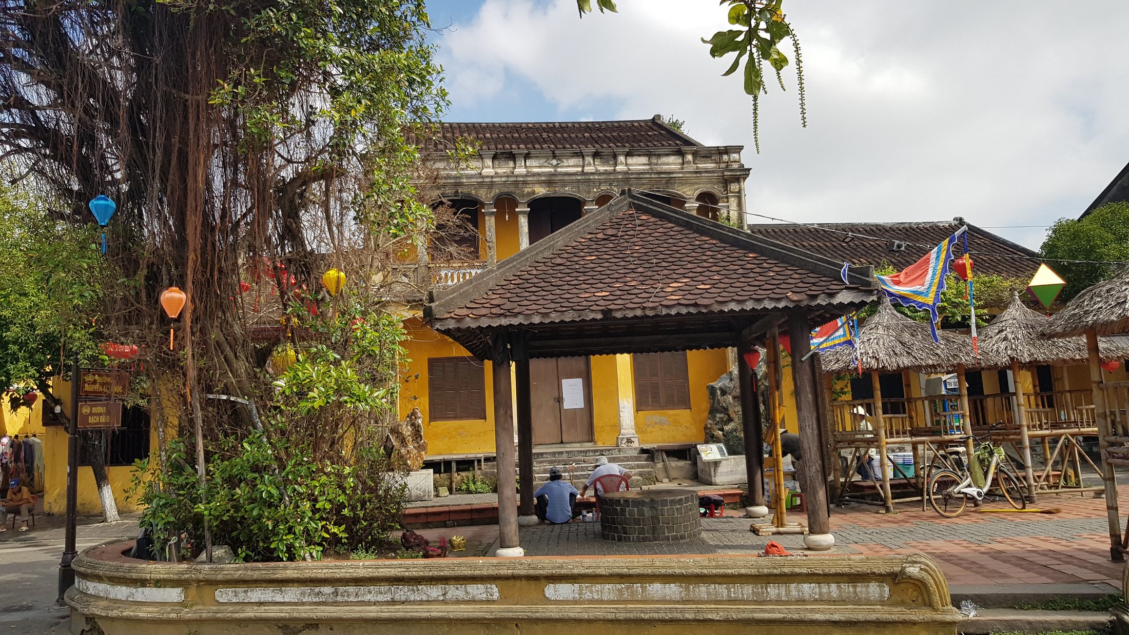 Улица исторического центра Hội An